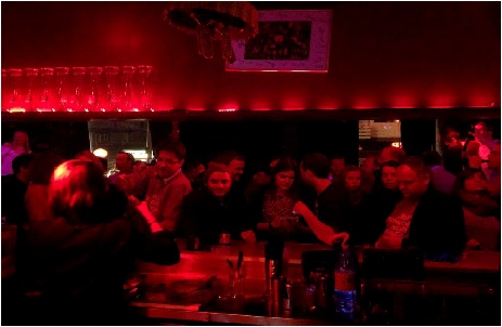 Am Tresen im Ex-Sparr Am Tresen im Ex-Sparr